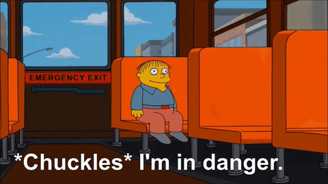 Ralf Wiggum des Simpsons assis à l'arrière du bus scolaire, riant et disant qu'il est en danger.  Des conseils d’assurance pour 2024 l’aideront-ils ?  Probablement pas.